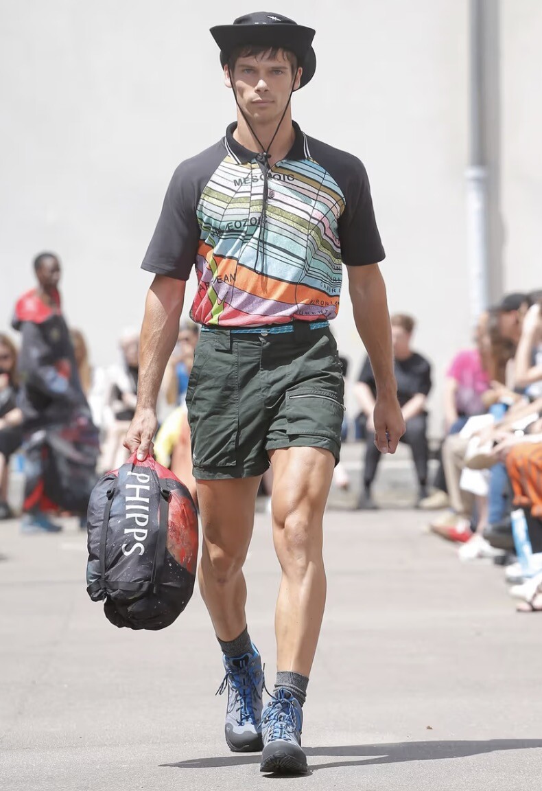 Phipps Product Descriptions - © Hot Copy